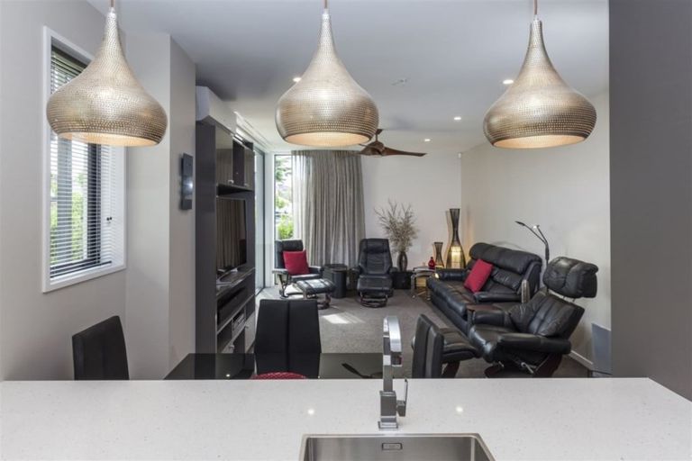 Photo of property in 1/50 Kilmore Street, Christchurch Central, Christchurch, 8013