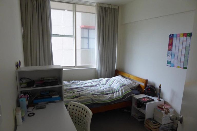 Photo of property in Terrace Tower Apartments, 9f/126 The Terrace, Wellington Central, Wellington, 6011