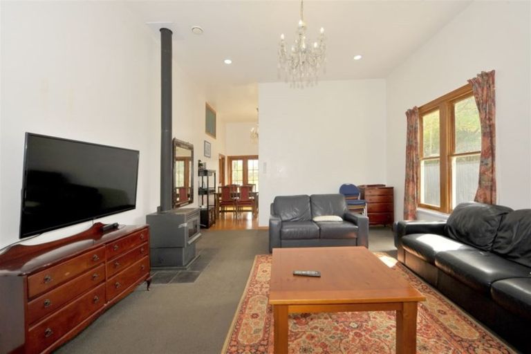 Photo of property in 300 Keyes Road, New Brighton, Christchurch, 8083