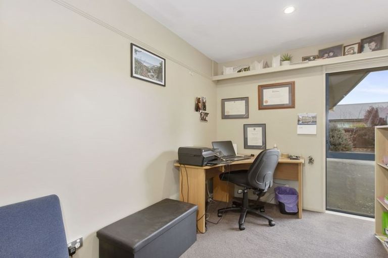 Photo of property in 36 Holyport Close, Fairfield, Dunedin, 9018