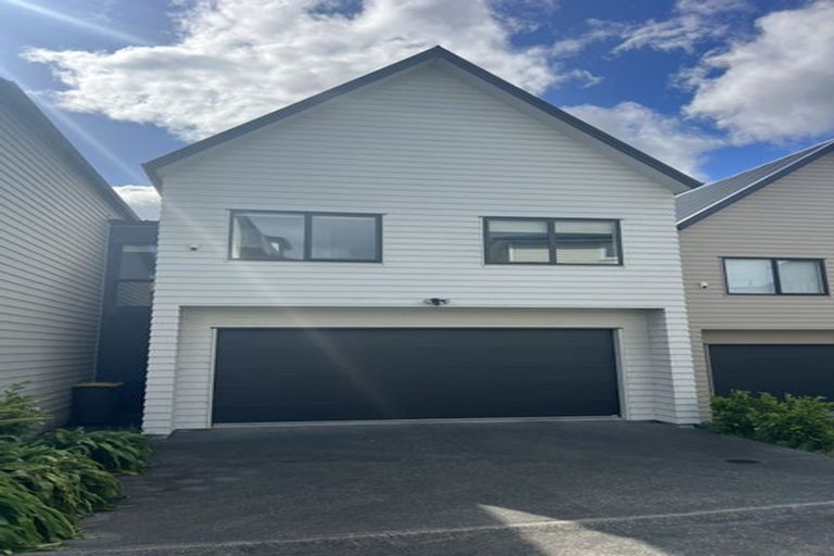 Photo of property in 6 Arran Point Parade, Orewa, 0931