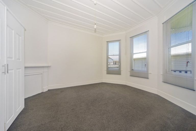 Photo of property in 42 Weraroa Road, Levin, 5510