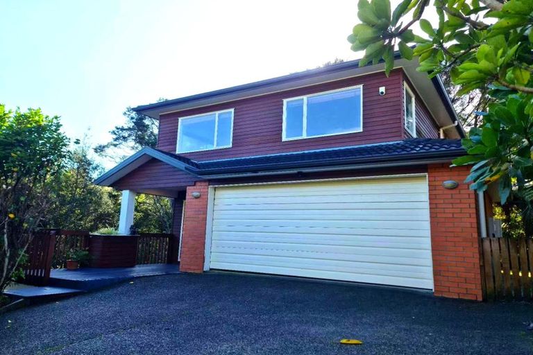 Photo of property in 35 Frenz Drive, Titirangi, Auckland, 0604