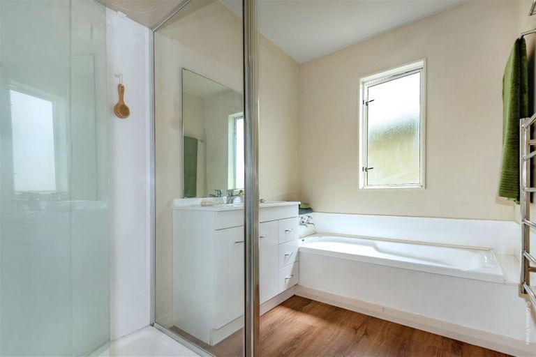 Photo of property in 35 Austin Street, Sydenham, Christchurch, 8023