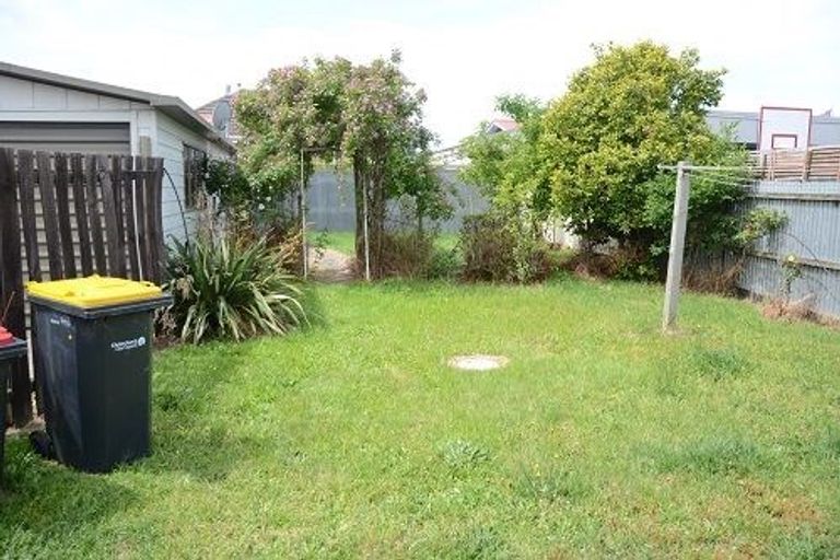 Photo of property in 45 Bickerton Street, Wainoni, Christchurch, 8061