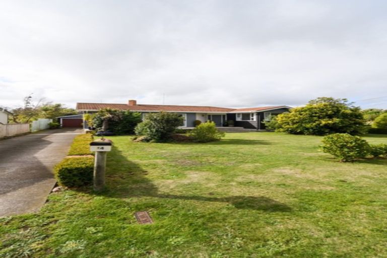 Photo of property in 14 Wilson Street, Bulls, 4818