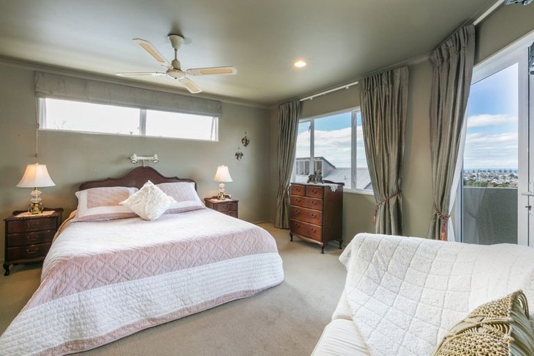 Photo of property in 24a Havelock Road, Hospital Hill, Napier, 4110