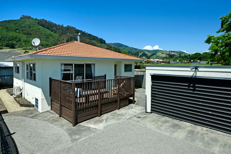 Photo of property in 18a Motueka Street, Nelson South, Nelson, 7010