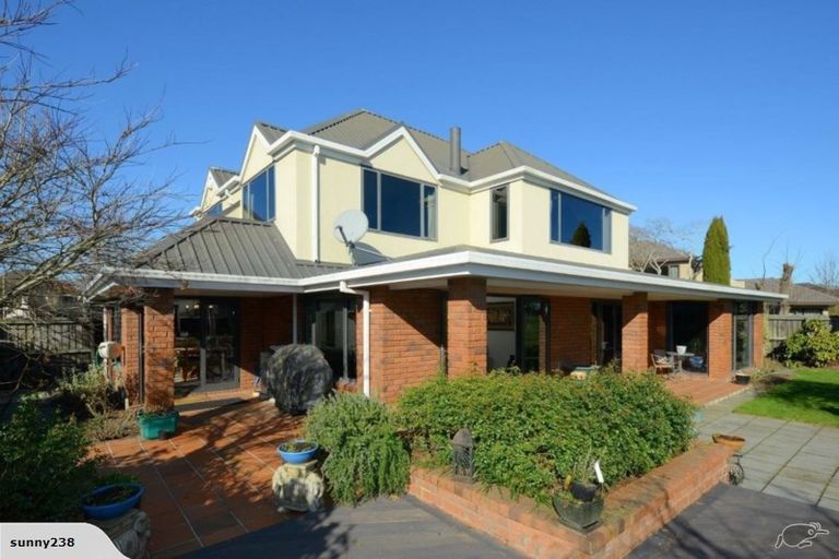 Photo of property in 5 Arundel Gate, Avonhead, Christchurch, 8042