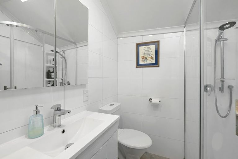 Photo of property in 35 Plympton Street, Brooklands, New Plymouth, 4310