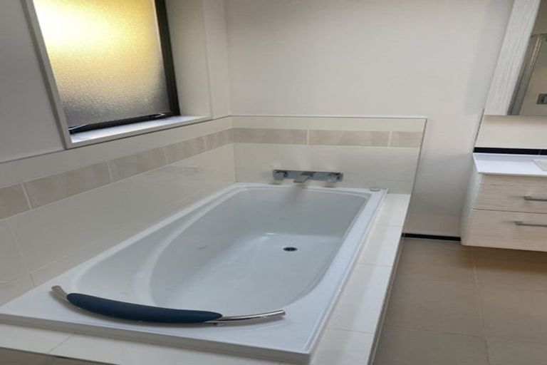 Photo of property in 40a Bay View Road, South Dunedin, Dunedin, 9012