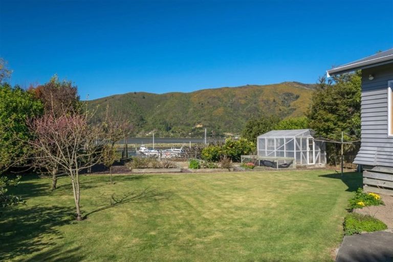 Photo of property in 15 Cook Street, Havelock, 7100