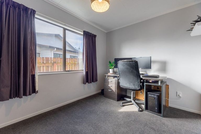Photo of property in 23 Rosewood Place, Paraparaumu, 5032