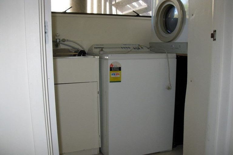 Photo of property in 51 Sunset Road, Totara Vale, Auckland, 0632