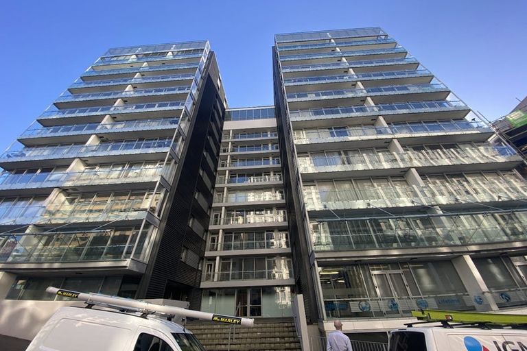 Photo of property in Montreaux Apartments, 9c/164 The Terrace, Wellington Central, Wellington, 6011