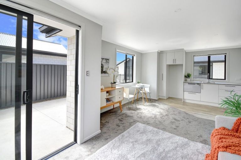 Photo of property in 8 Mackie Mews, Mosgiel, 9024