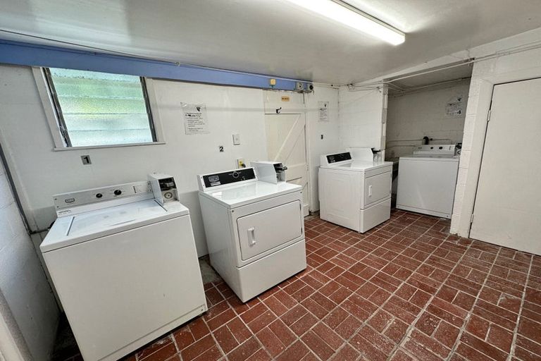 Photo of property in 327 Adelaide Road, Newtown, Wellington, 6021