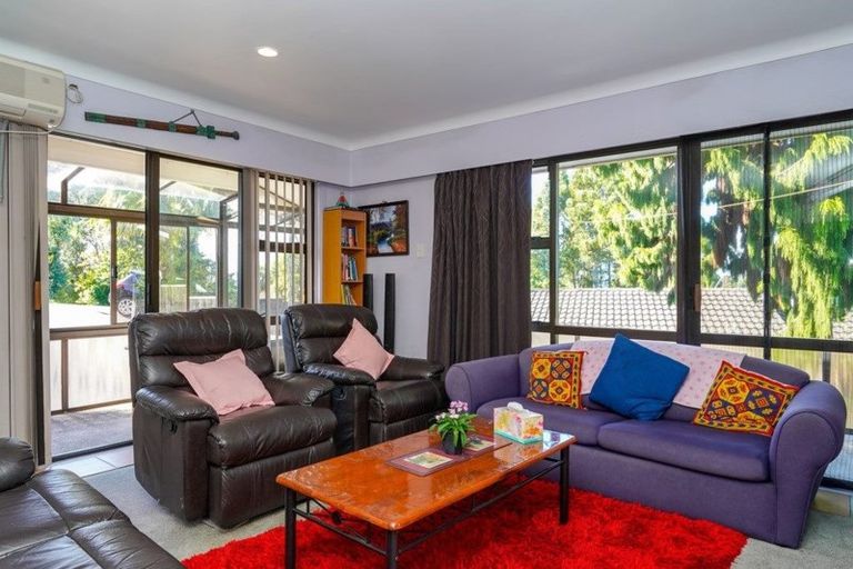 Photo of property in 202 Godley Road, Titirangi, Auckland, 0604