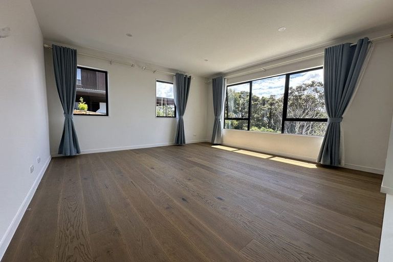 Photo of property in 26 Anehu Place, Greenhithe, Auckland, 0632