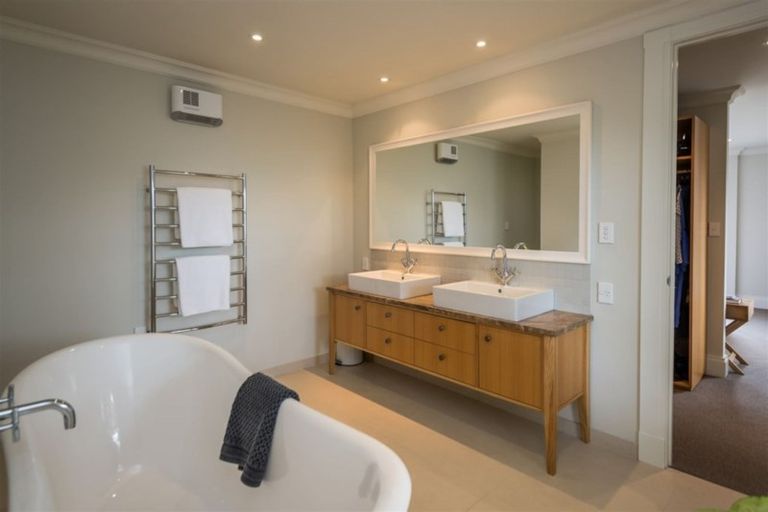 Photo of property in 6 Wairarapa Terrace, Merivale, Christchurch, 8014