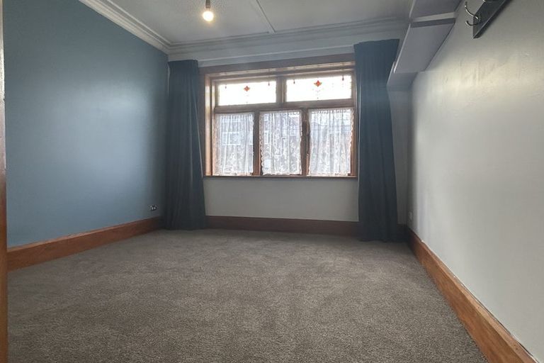 Photo of property in 15 Rolleston Street, Mount Cook, Wellington, 6021