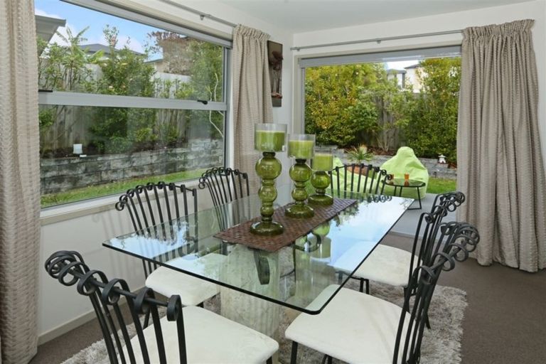 Photo of property in 15 Vino Cina Heights, Ranui, Auckland, 0612