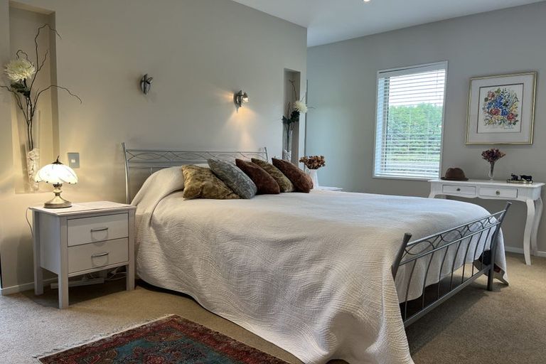 Photo of property in 15 John Paterson Drive, Halswell, Christchurch, 8025