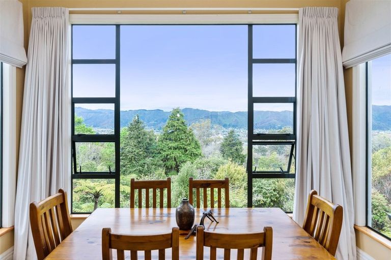 Photo of property in 1 Corrondella Grove, Belmont, Lower Hutt, 5010