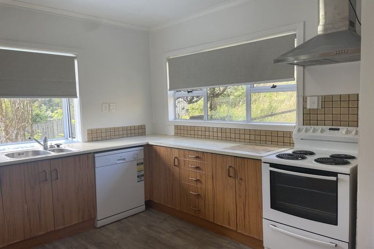 Photo of property in 22 Duncan Street, Tawa, Wellington, 5028