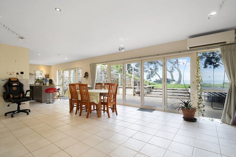 Photo of property in 16 Palm Cove, Arkles Bay, Whangaparaoa, 0932