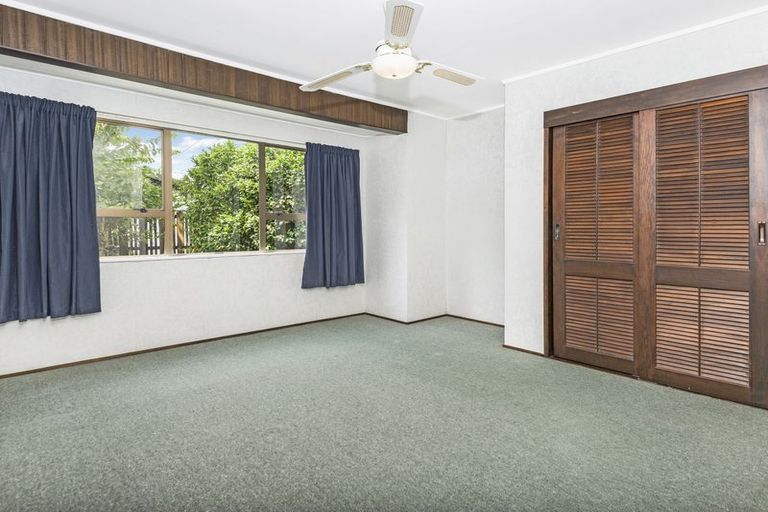 Photo of property in 2/352 Great South Road, Opaheke, Papakura, 2113