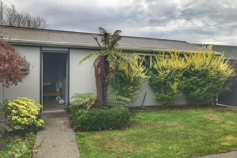 Photo of property in 19 Palmside Street, Somerfield, Christchurch, 8024