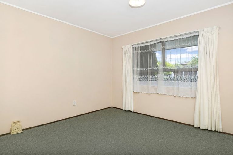 Photo of property in 2/352 Great South Road, Opaheke, Papakura, 2113