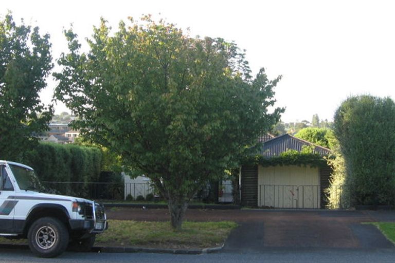 Photo of property in 17 Harapaki Road, Meadowbank, Auckland, 1072