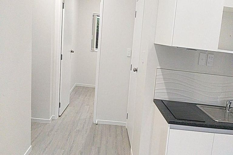 Photo of property in 1/117 Clevedon Road, Papakura, 2110