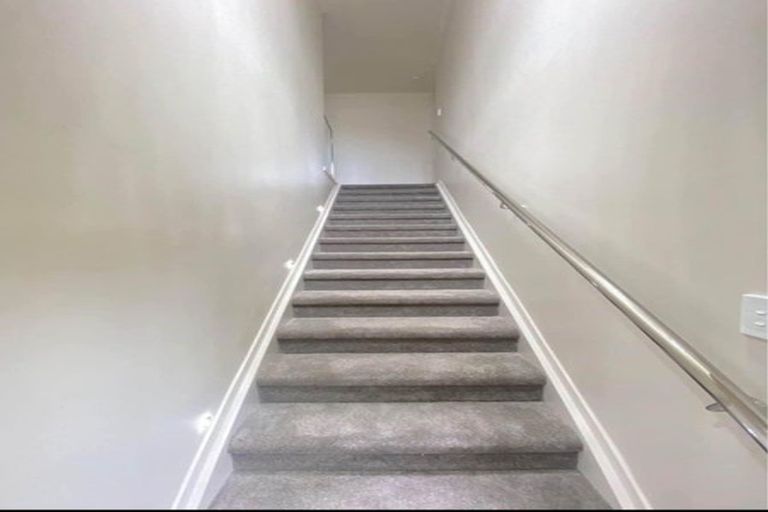 Photo of property in 2/55 Swaffield Road, Papatoetoe, Auckland, 2025