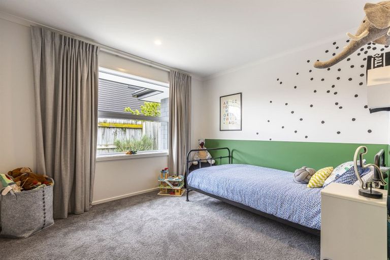 Photo of property in 14a Pegasus Place, Kelvin Grove, Palmerston North, 4414