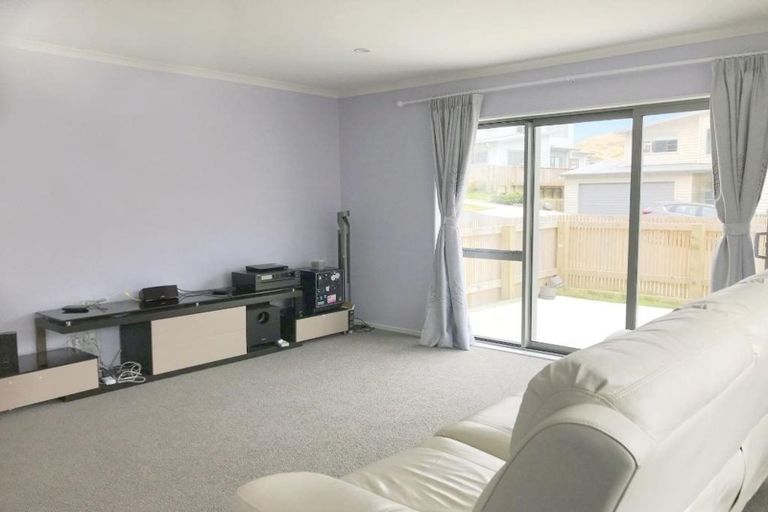 Photo of property in 5 Prestwich Rise, Churton Park, Wellington, 6037