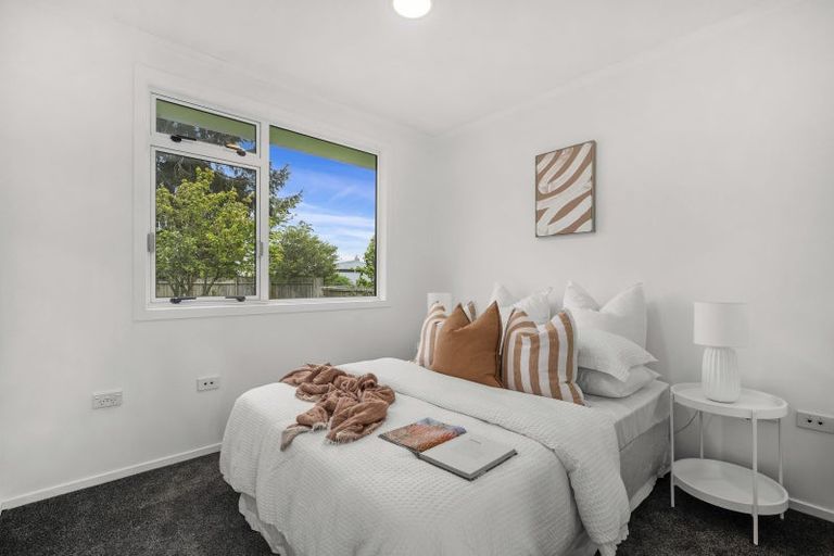 Photo of property in 5 Jarmey Place, Mangakakahi, Rotorua, 3015