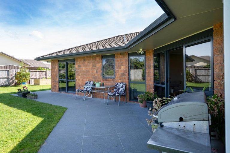 Photo of property in 26 Madison Street, Cambridge, 3434