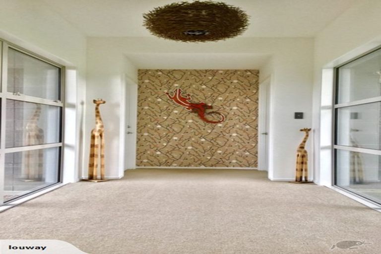 Photo of property in 10 Landsborough Drive, Darfield, 7571