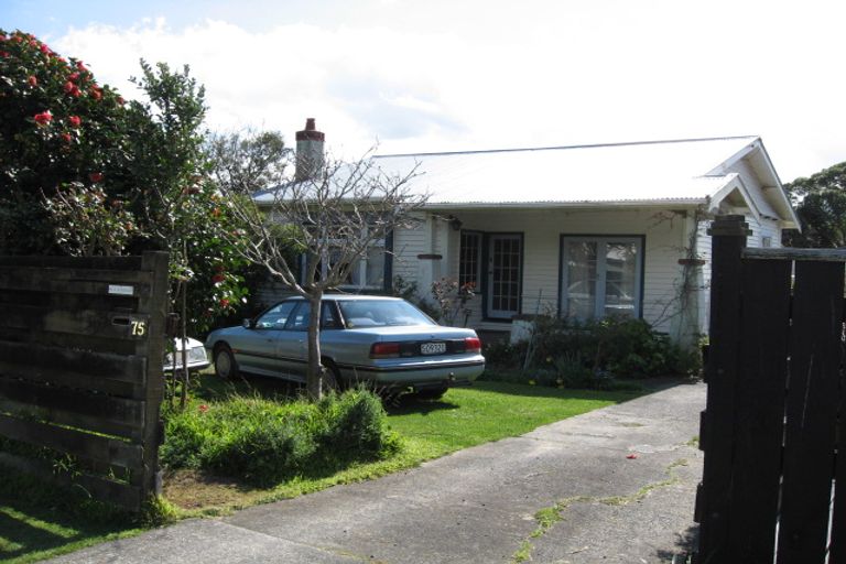 Photo of property in 75 Waiwhetu Road, Waterloo, Lower Hutt, 5011
