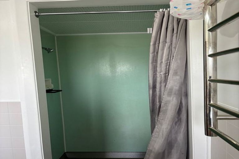 Photo of property in 4/6 Russell Street, Feilding, 4702