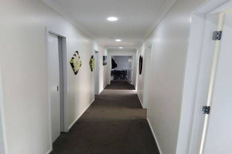 Photo of property in 9a Holland Street, Pukekohe, 2120