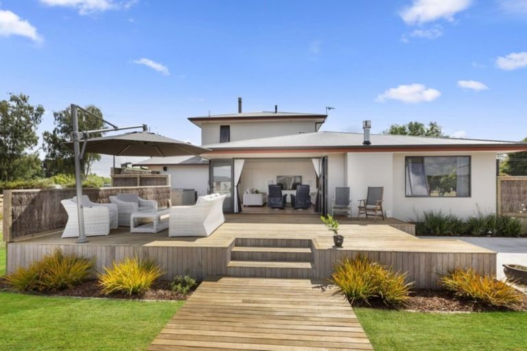 Photo of property in 232 Woodside Road, Matangi, Hamilton, 3284