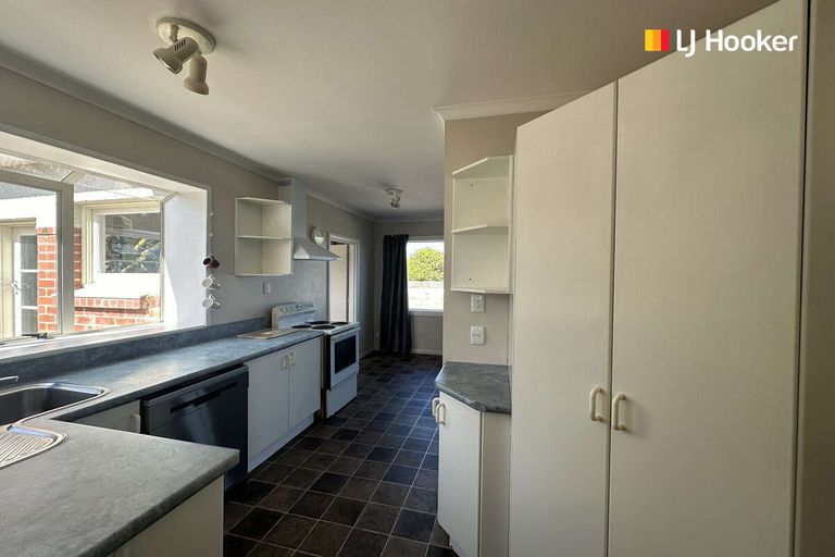 Photo of property in 141 Tomahawk Road, Andersons Bay, Dunedin, 9013