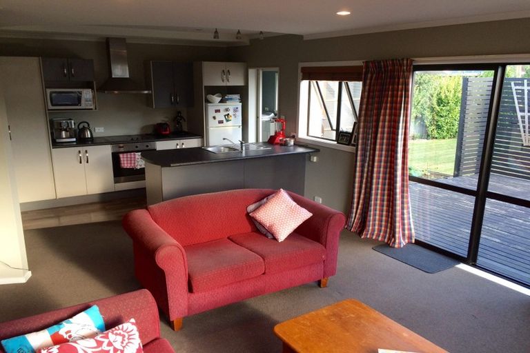 Photo of property in 11 Wittys Road, Avonhead, Christchurch, 8042