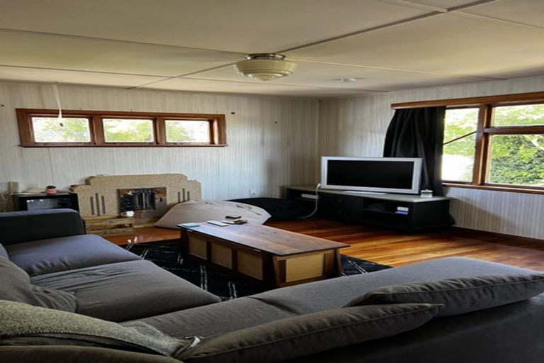 Photo of property in 77 Shamrock Street, Takaro, Palmerston North, 4412