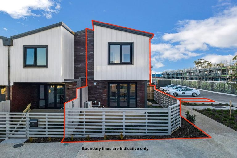 Photo of property in 53 Te Puketoka Lane, Mangere, Auckland, 2022