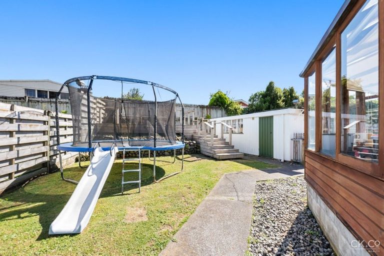 Photo of property in 29 Brightwater Crescent, Totara Park, Upper Hutt, 5018